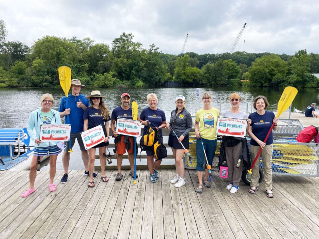 William Davidson Institute Team volunteering