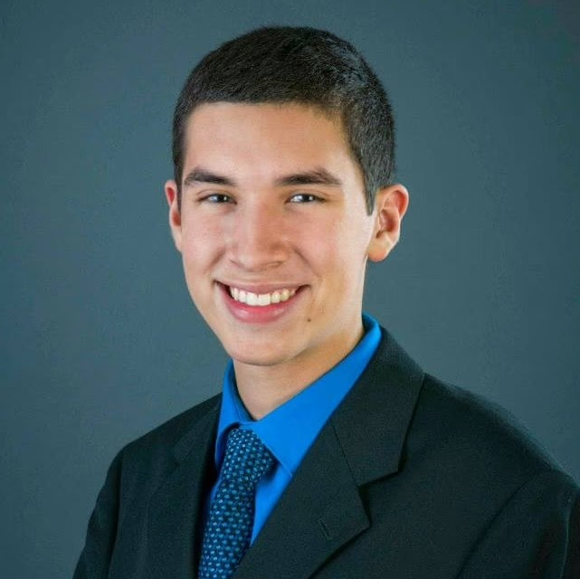 andres garcia headshot