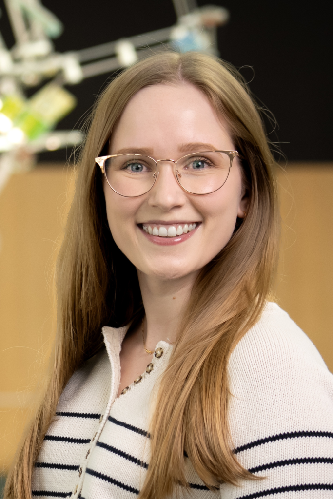 Ellie Mulder Leonard headshot
